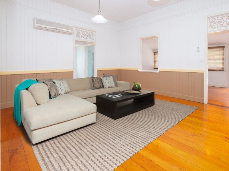 48 Pine Mountain Rd, North Ipswich QLD 4305