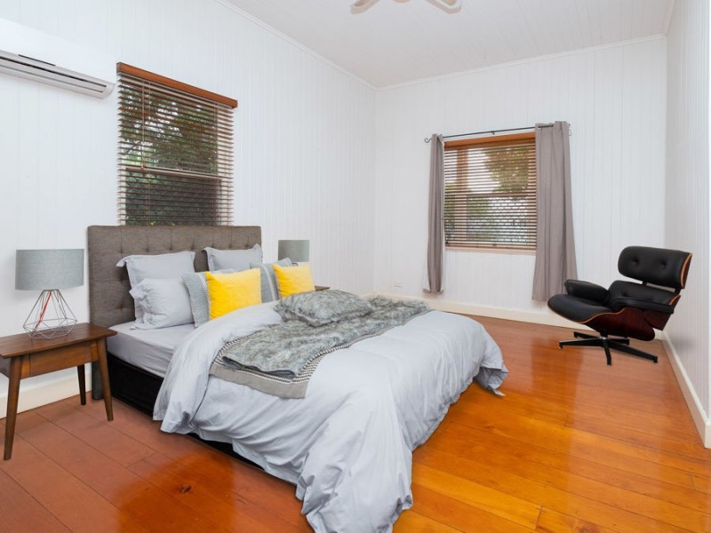 48 Pine Mountain Rd, North Ipswich QLD 4305