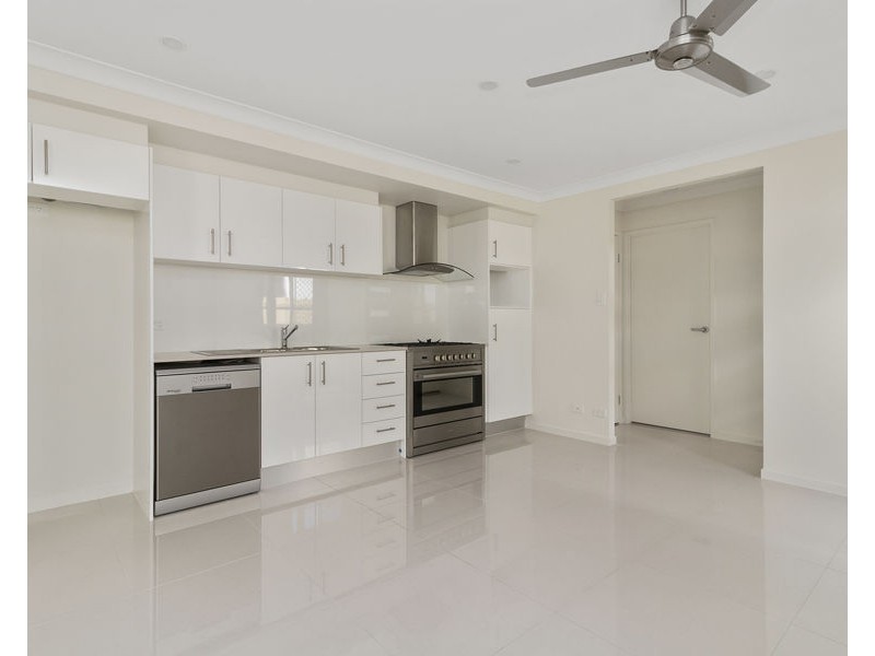 1/299 Whitehill Road, Flinders View QLD 4305