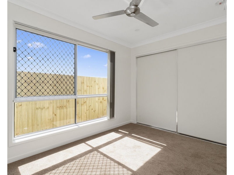 2/299 Whitehill Road, Flinders View QLD 4305