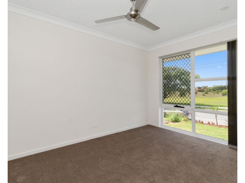 2/299 Whitehill Road, Flinders View QLD 4305