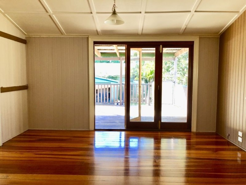 14A Green St, Booval QLD 4304