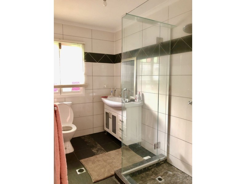 14A Green St, Booval QLD 4304