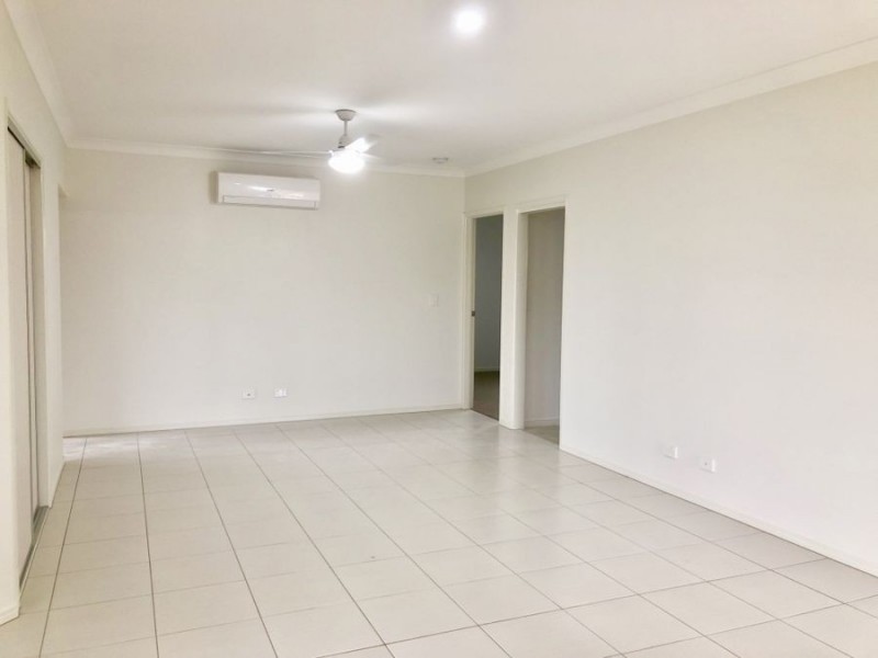 2/23 Opportunity St, Ripley QLD 4306