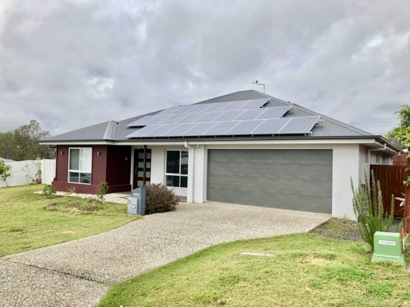 10 Shelley St, Redbank Plains QLD 4301
