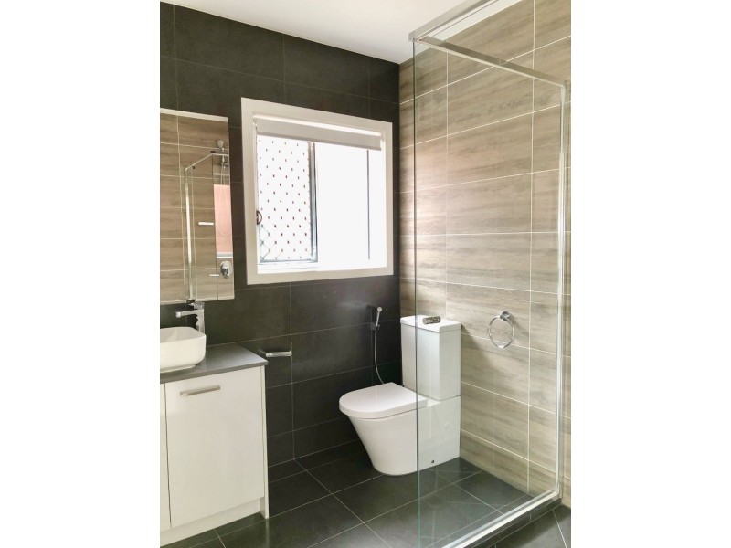 10 Shelley St, Redbank Plains QLD 4301