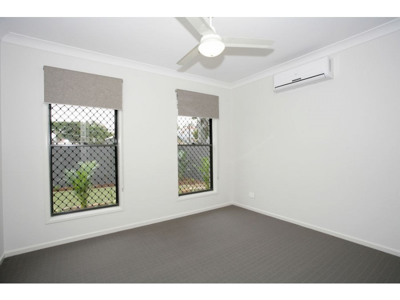 20A Thompson St, Silkstone QLD 4304