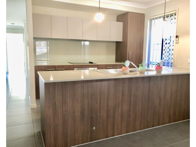 46 Sovereign Drive, Deebing Heights QLD 4306