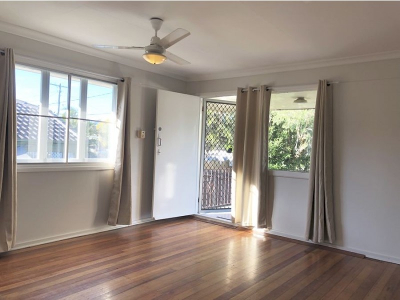 11 Maenporth St, Leichhardt QLD 4305
