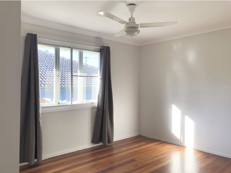 11 Maenporth St, Leichhardt QLD 4305