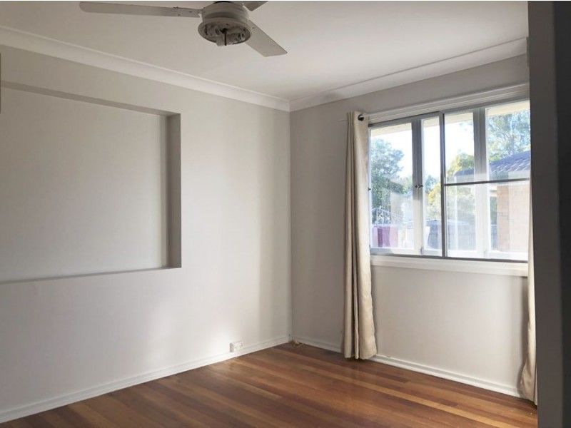 11 Maenporth St, Leichhardt QLD 4305