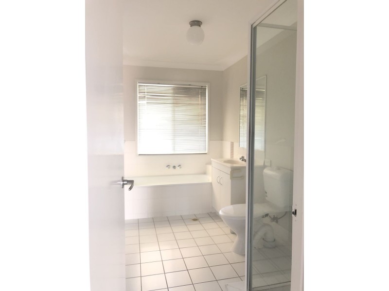 2/316 Redbank Plains Road, Bellbird Park QLD 4300