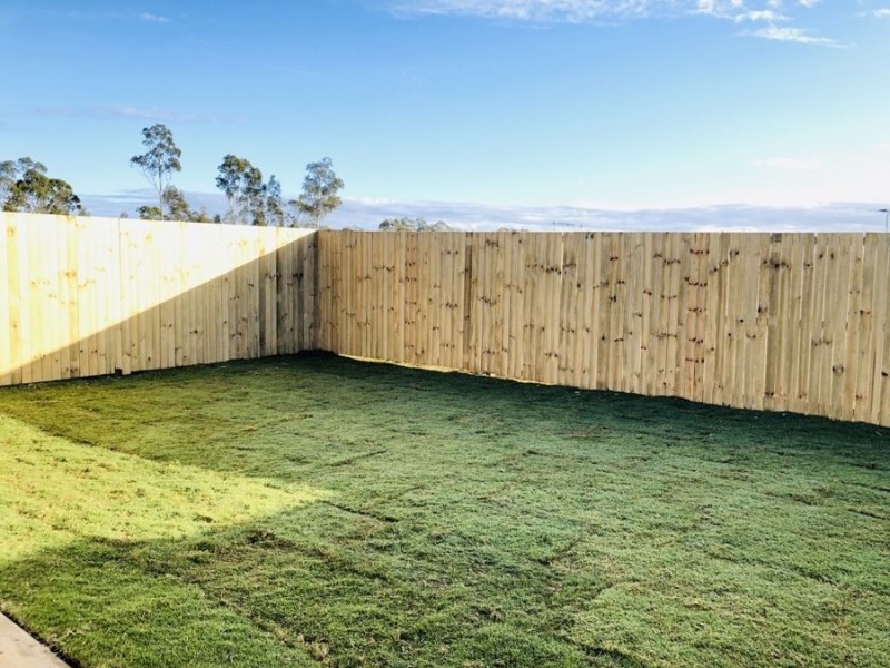100 Caladenia St, Deebing Heights QLD 4306