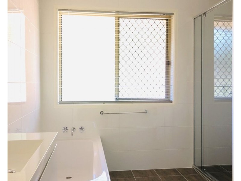 3 Beatrice Tallon Ct, North Ipswich QLD 4305