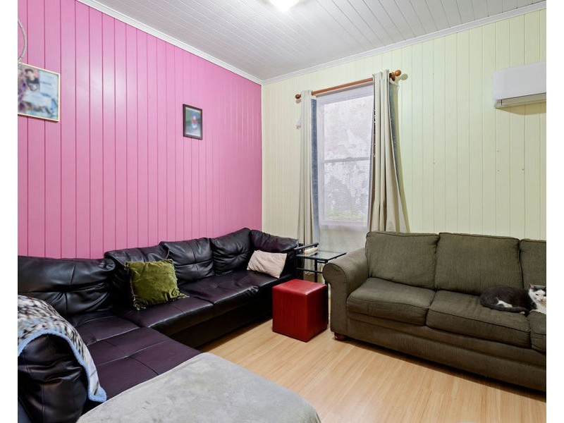 87 Downs Street, North Ipswich QLD 4305