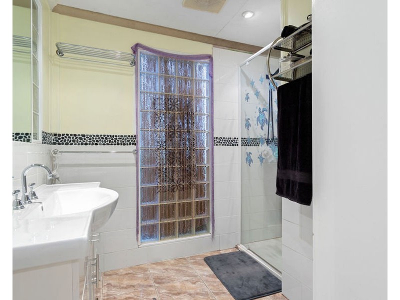 87 Downs Street, North Ipswich QLD 4305