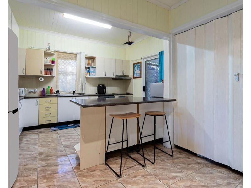 87 Downs Street, North Ipswich QLD 4305