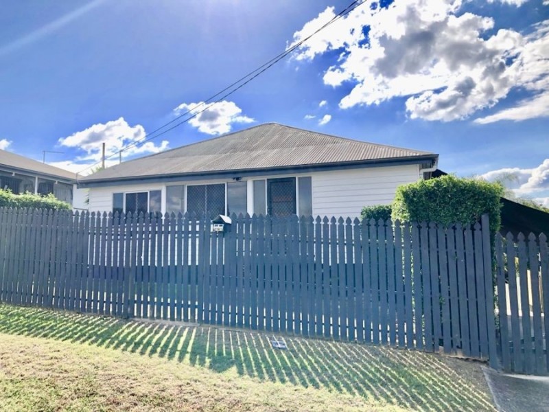 14 Delacy St, North Ipswich QLD 4305