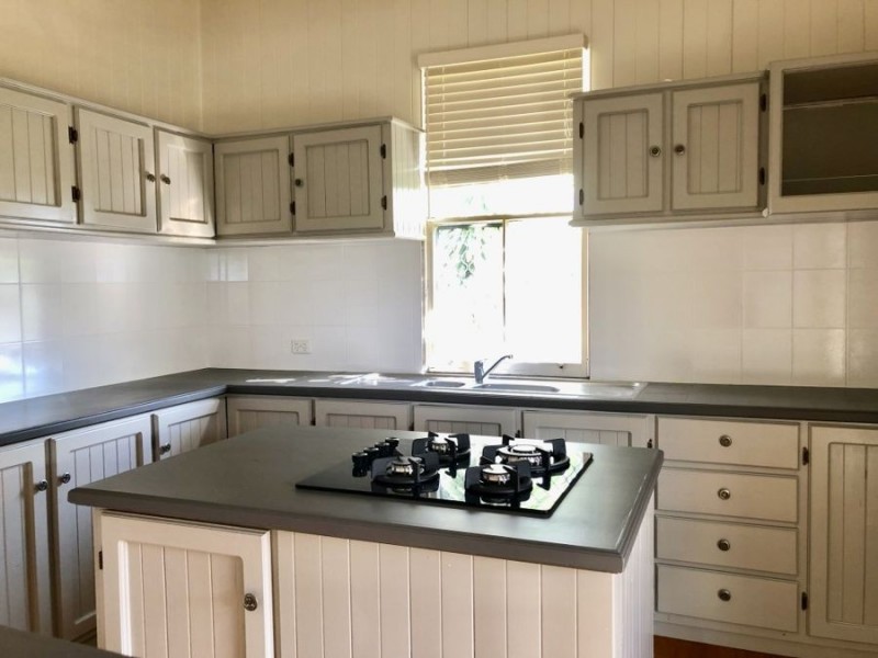 14 Delacy St, North Ipswich QLD 4305