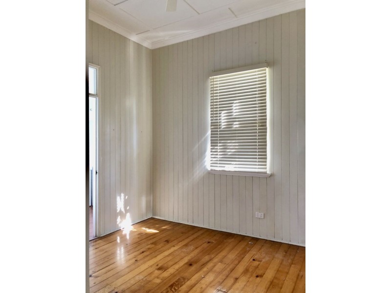 14 Delacy St, North Ipswich QLD 4305