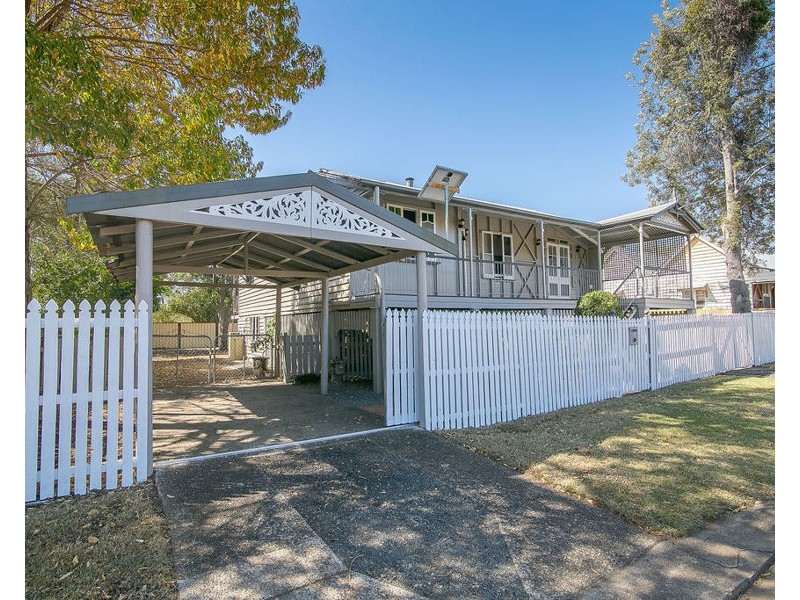 5 Northcote Street, East Ipswich QLD 4305