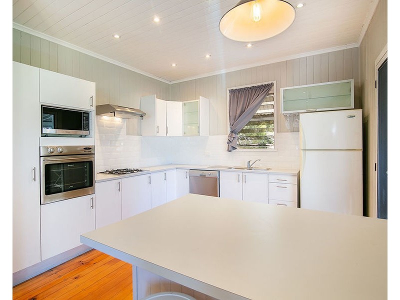 5 Northcote Street, East Ipswich QLD 4305