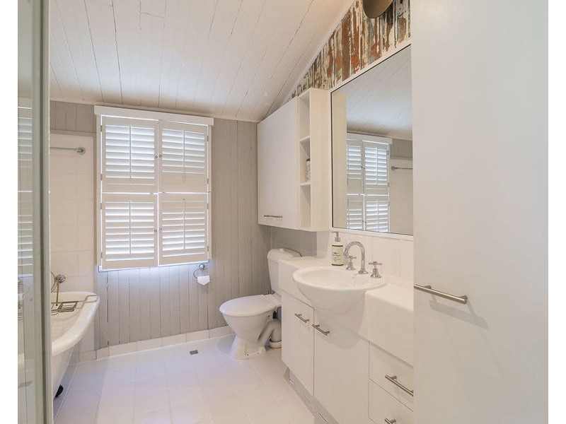 5 Northcote Street, East Ipswich QLD 4305