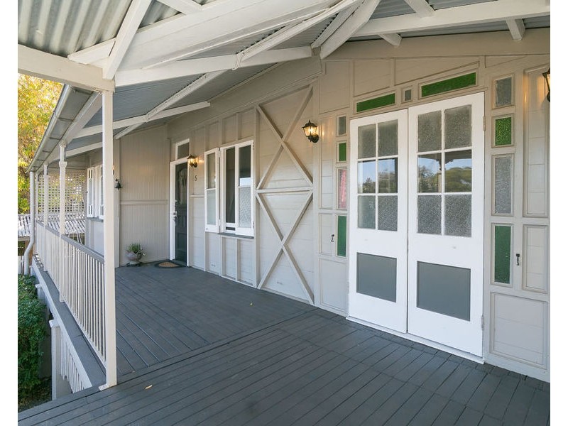 5 Northcote Street, East Ipswich QLD 4305