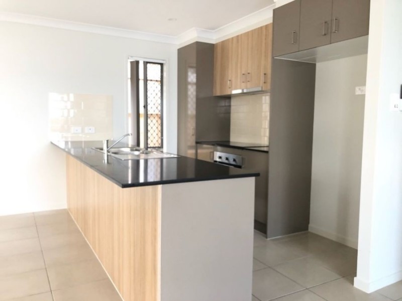 15 Lark Place, Redbank Plains QLD 4301