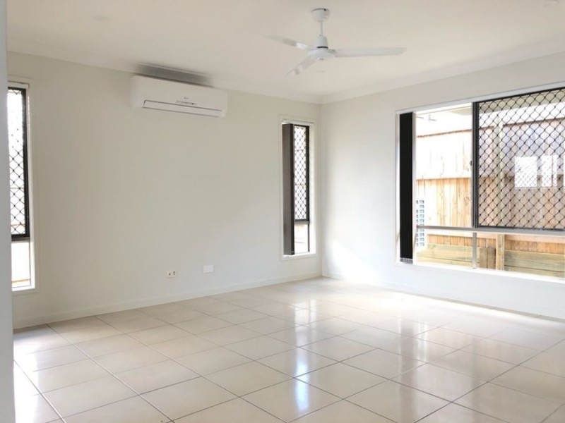 15 Lark Place, Redbank Plains QLD 4301