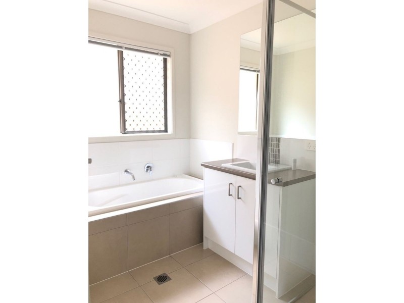 15 Lark Place, Redbank Plains QLD 4301