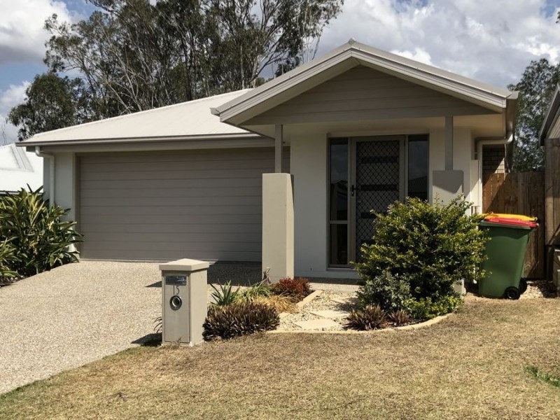 15 Lark Place, Redbank Plains QLD 4301