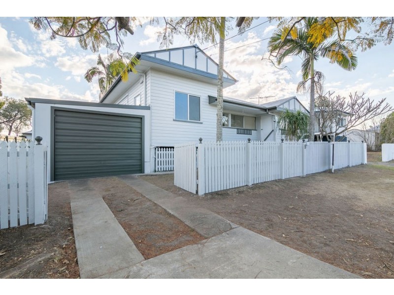 9 Edward St, One Mile QLD 4305