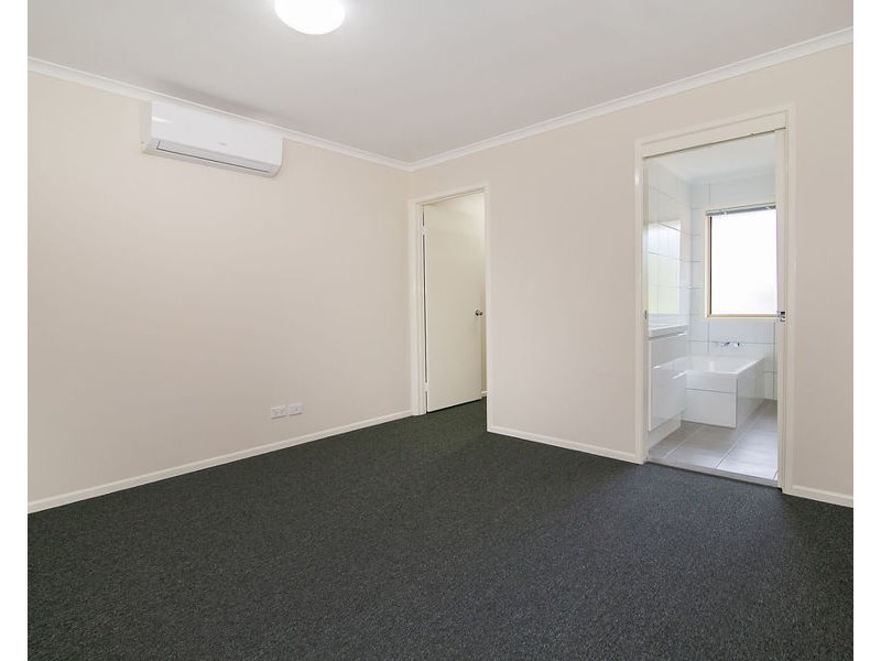 3 Beatrice Tallon Ct, North Ipswich QLD 4305