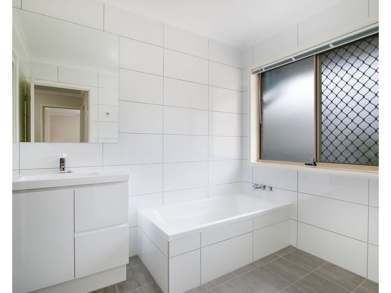 3 Beatrice Tallon Ct, North Ipswich QLD 4305