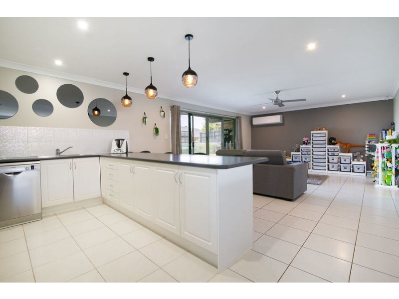 6 Homestead Place, Brassall QLD 4305