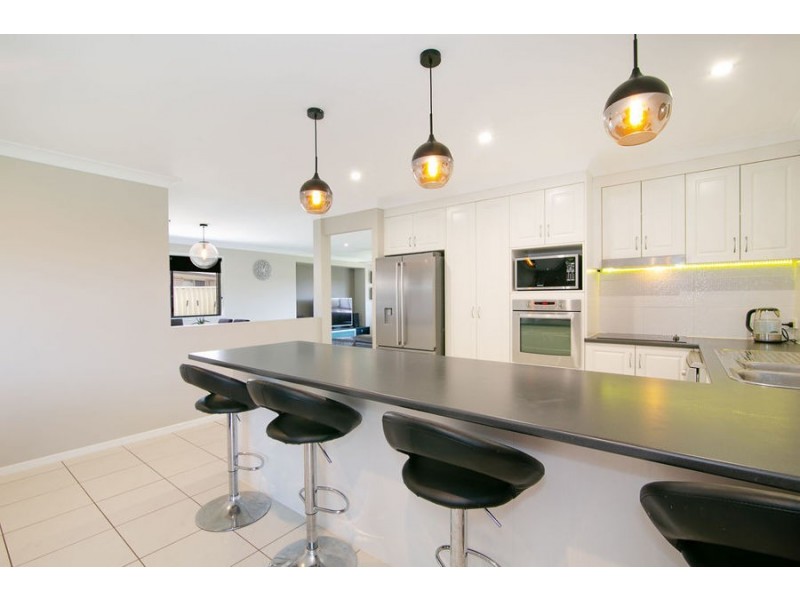 6 Homestead Place, Brassall QLD 4305