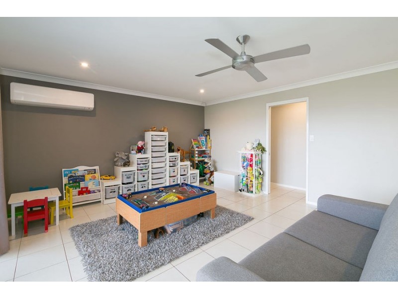 6 Homestead Place, Brassall QLD 4305