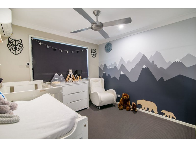 6 Homestead Place, Brassall QLD 4305