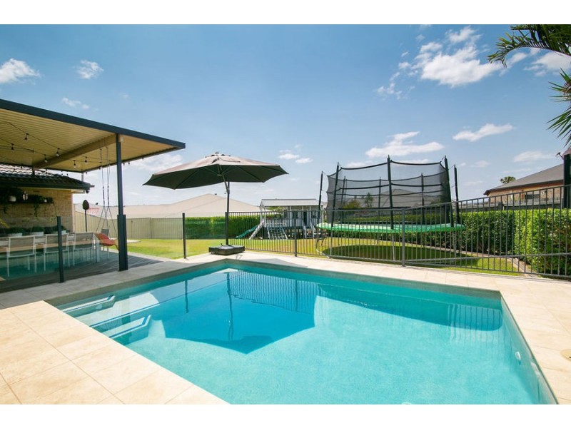 6 Homestead Place, Brassall QLD 4305