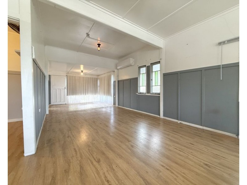 43 Holdsworth Rd, North Ipswich QLD 4305