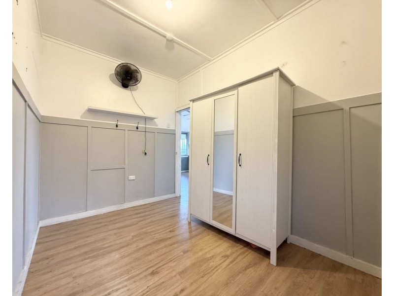 43 Holdsworth Rd, North Ipswich QLD 4305