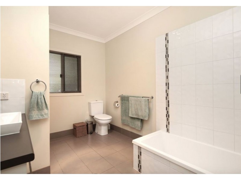 7 Kallara Ave, Ipswich QLD 4305