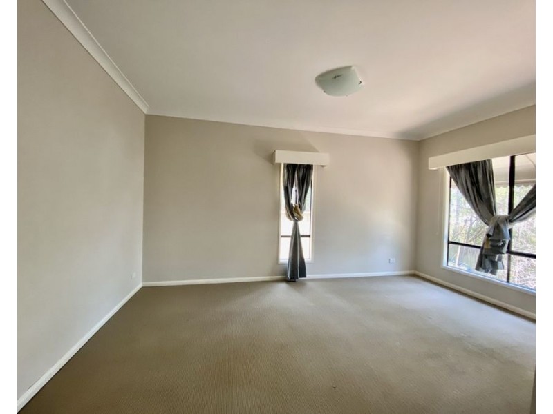 10 Syntax St, Sadliers Crossing QLD 4305