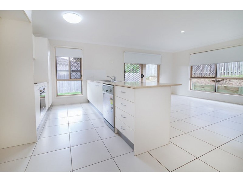 52 Navickas Circuit, Redbank Plains QLD 4301