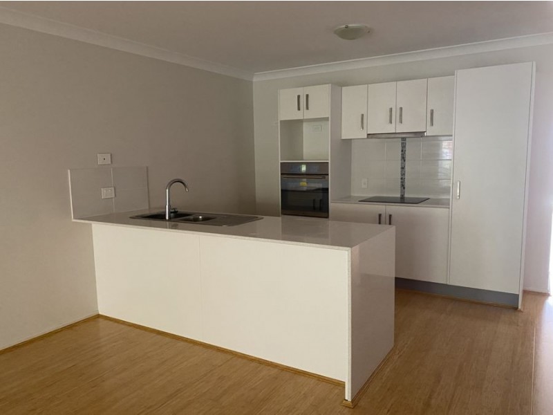 1/3 Edward Street, One Mile QLD 4305