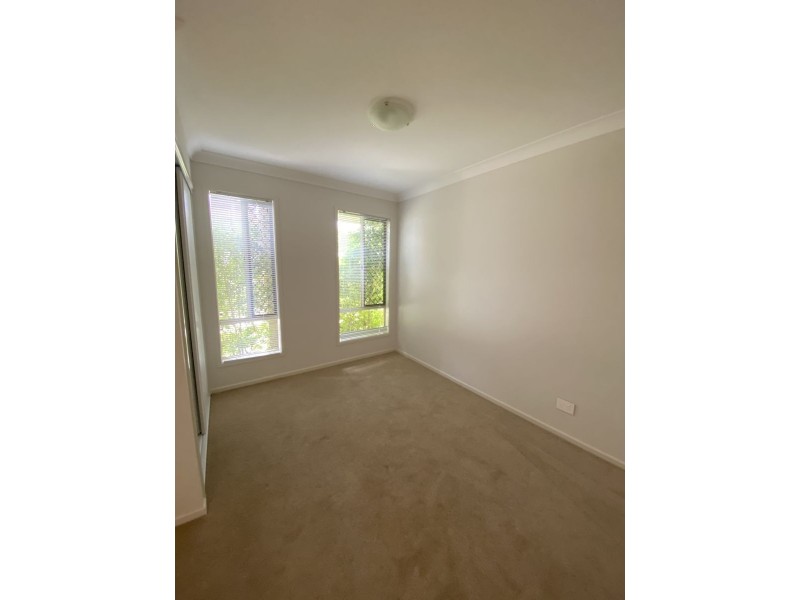 1/3 Edward Street, One Mile QLD 4305