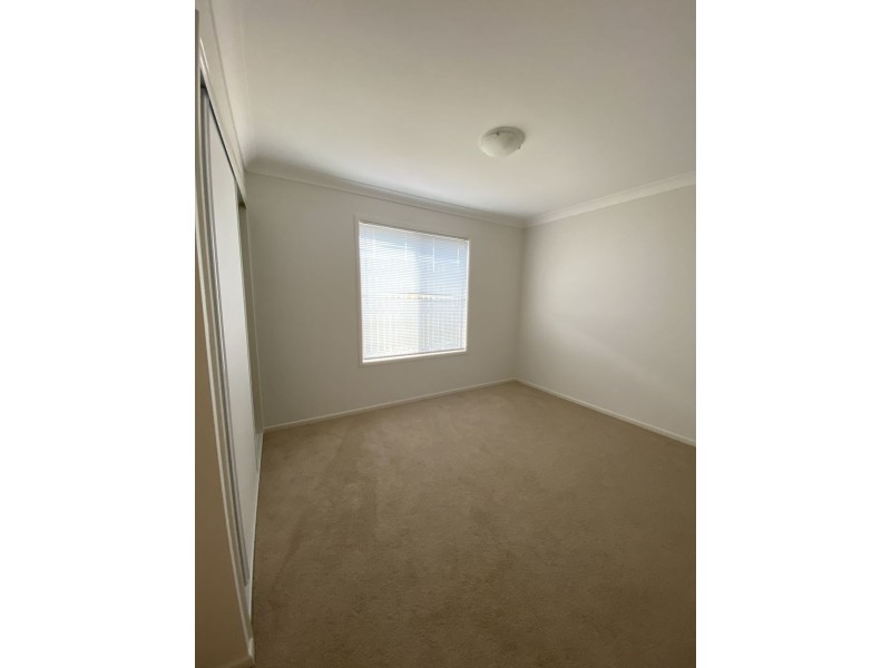 1/3 Edward Street, One Mile QLD 4305