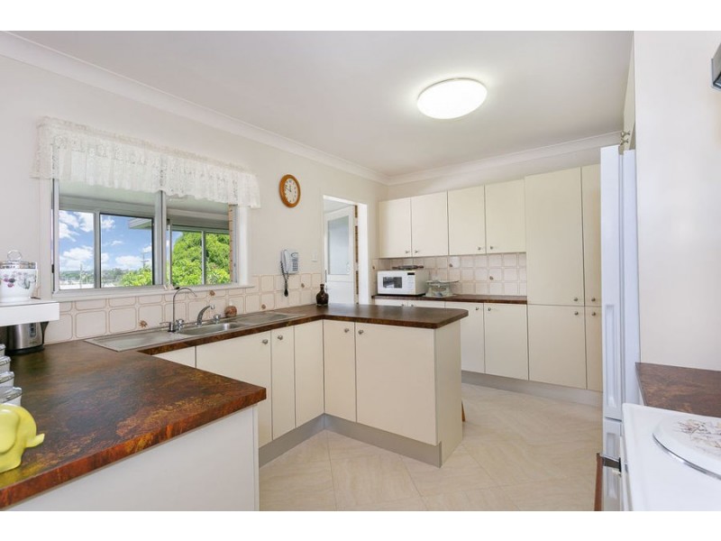 15 Warrawong Street, Eastern Heights QLD 4305