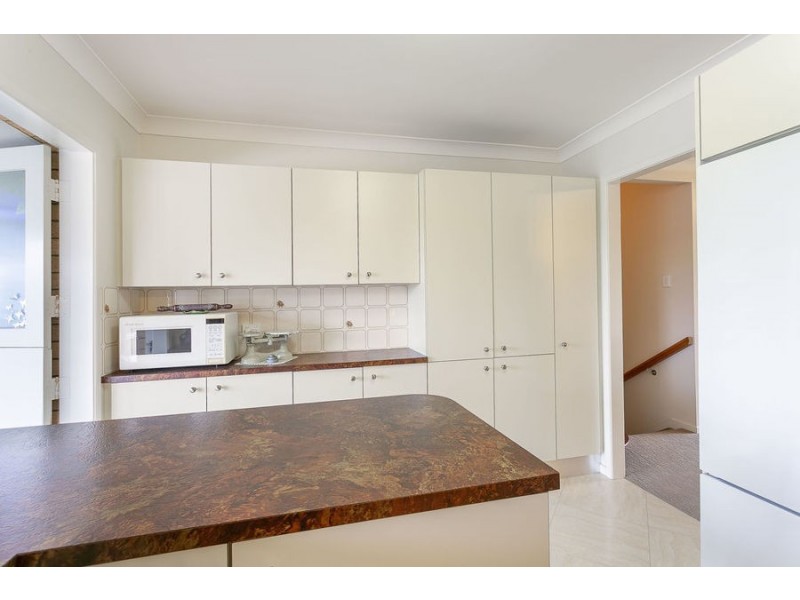 15 Warrawong Street, Eastern Heights QLD 4305